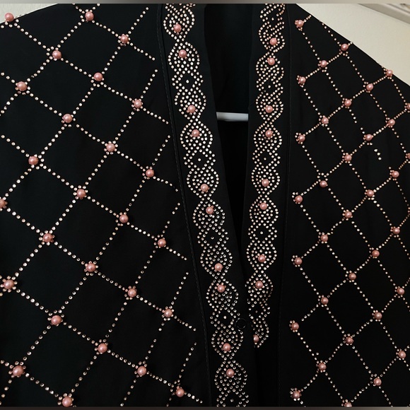 Diamond Black Open Abaya - Picture 2 of 9